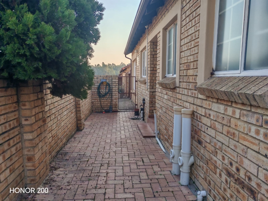 2 Bedroom Property for Sale in Sasolburg Ext 11 Free State